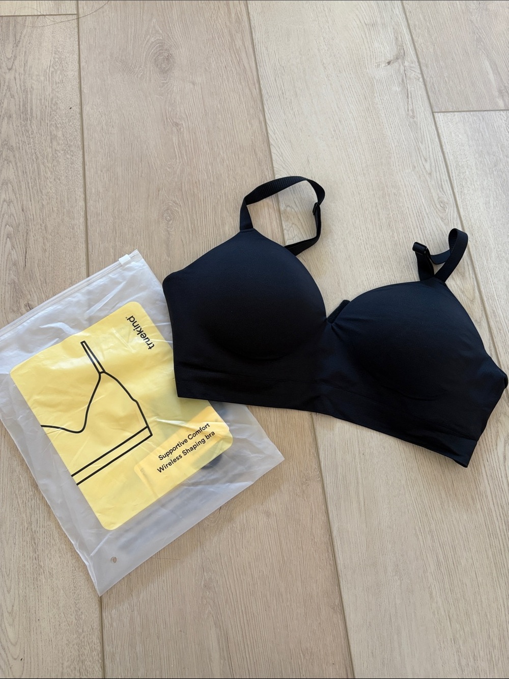 Truekind Supportive Comfort Wireless Shaping Bra Size L BLACK